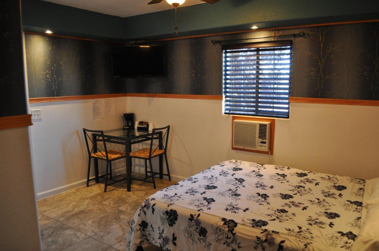 K7 Bed And Breakfast Pahrump Exterior photo