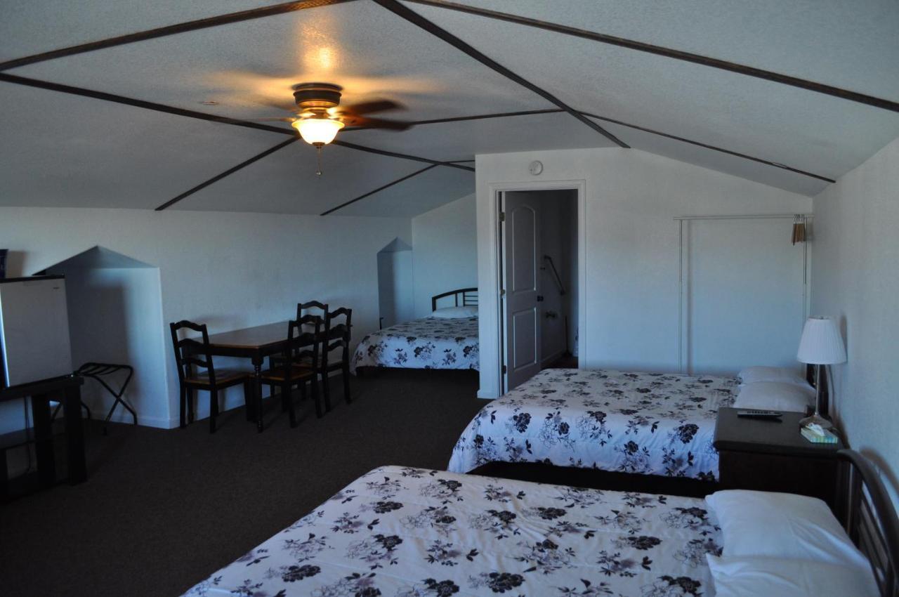 K7 Bed And Breakfast Pahrump Exterior photo