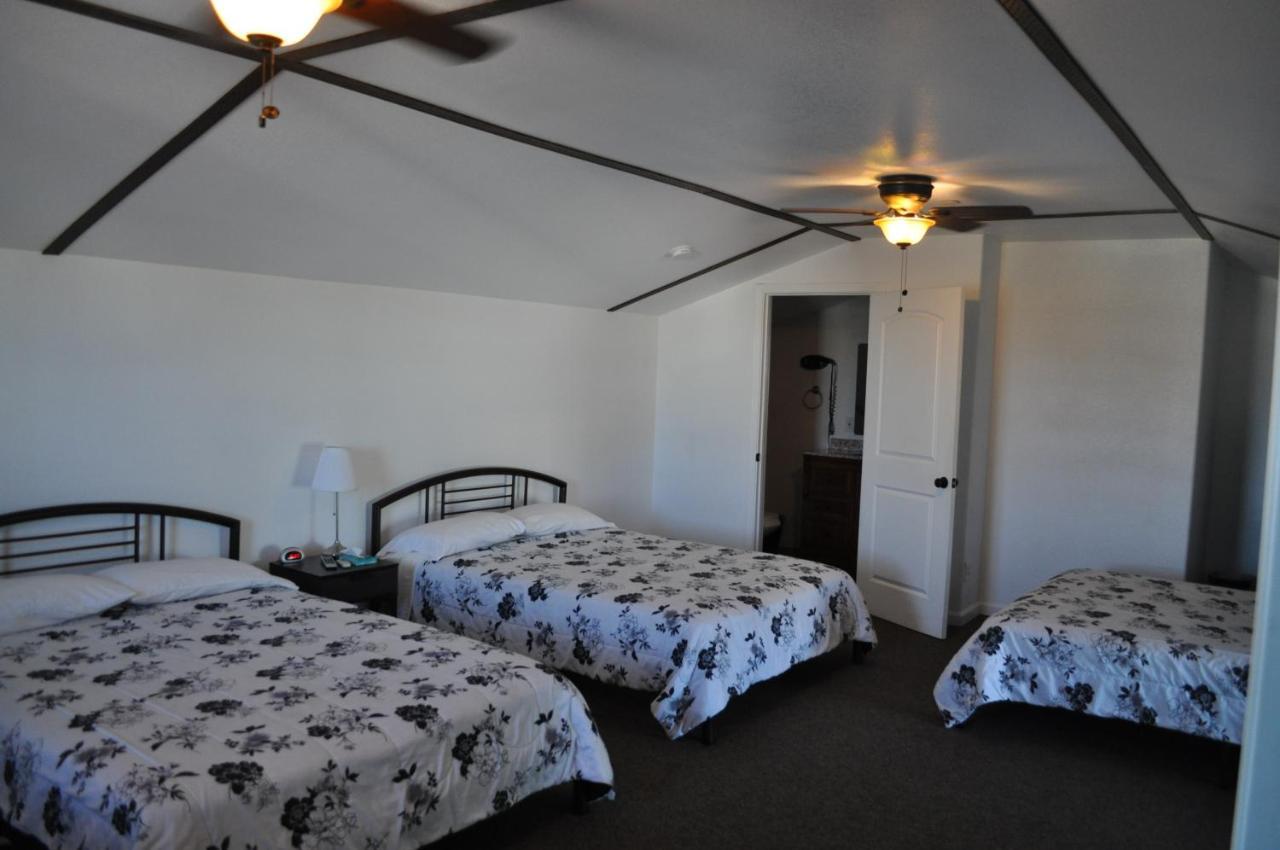 K7 Bed And Breakfast Pahrump Exterior photo