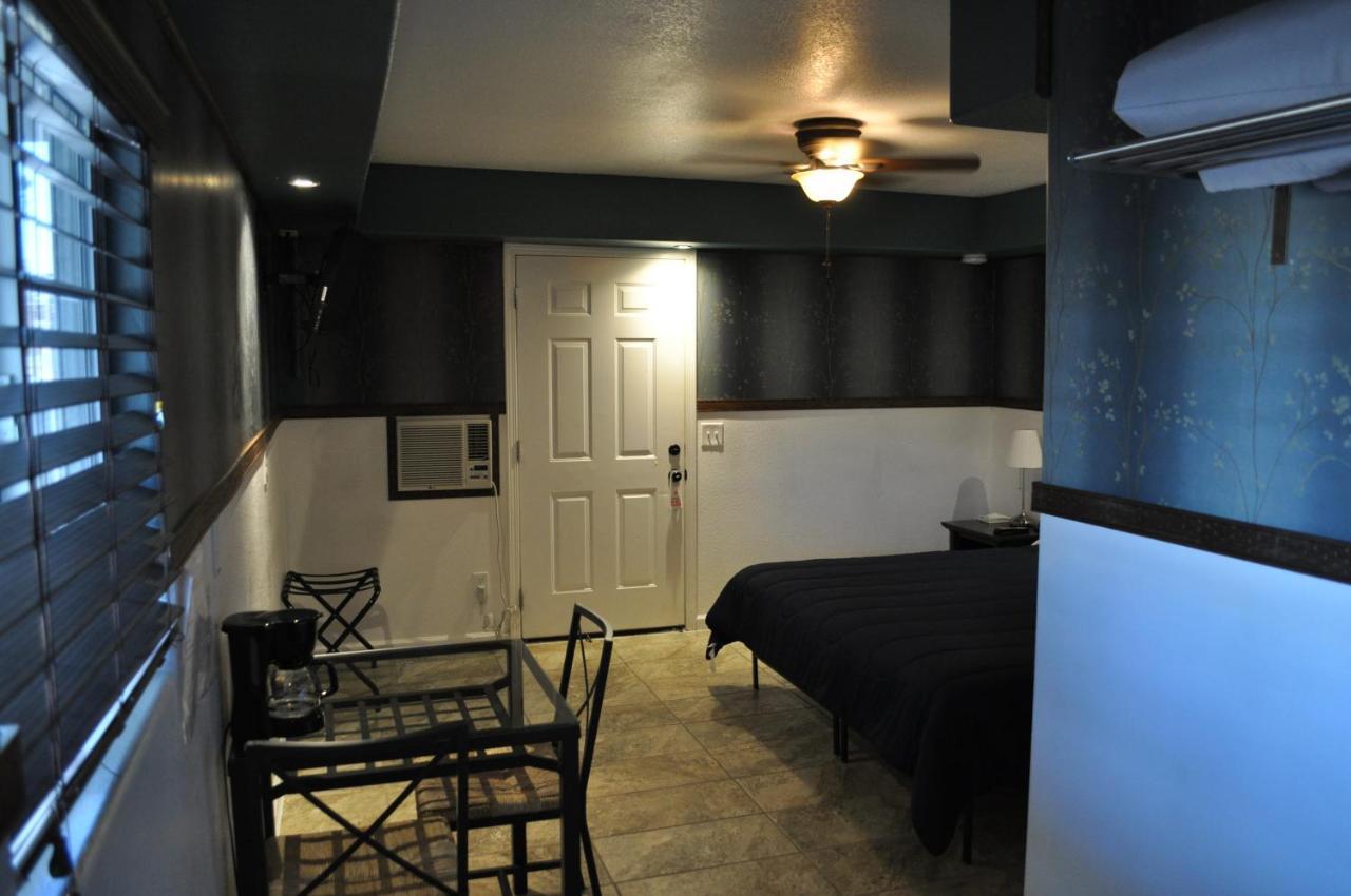 K7 Bed And Breakfast Pahrump Exterior photo
