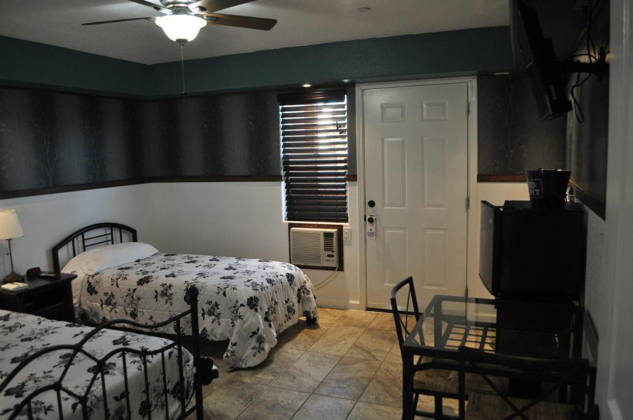K7 Bed And Breakfast Pahrump Exterior photo