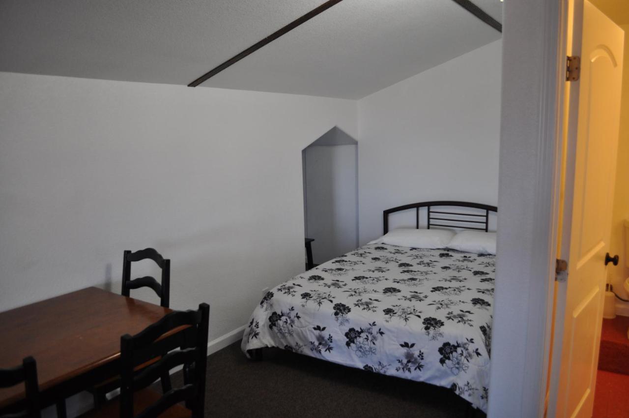 K7 Bed And Breakfast Pahrump Exterior photo