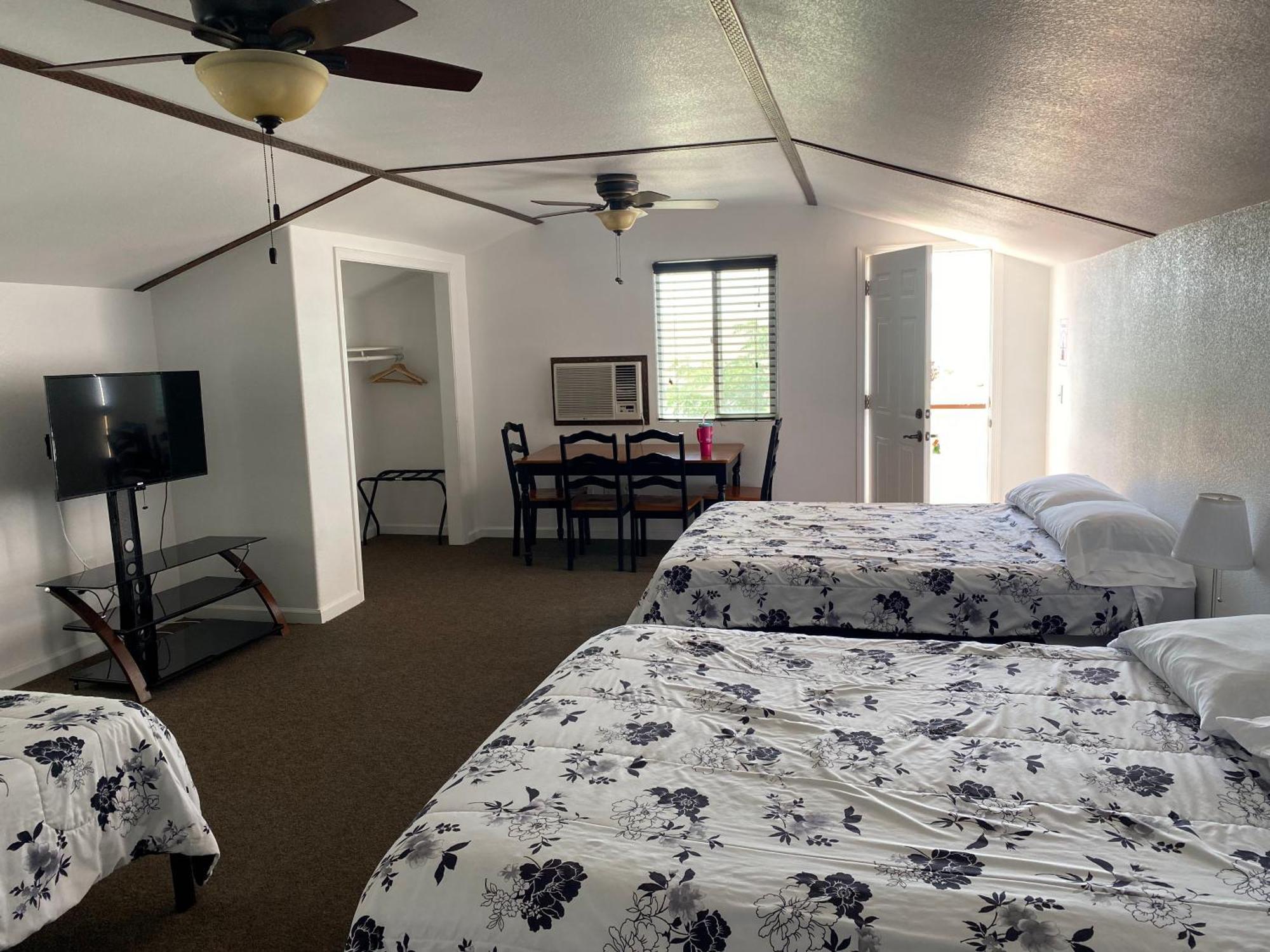 K7 Bed And Breakfast Pahrump Exterior photo